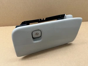 2001-2003 Chevrolet Corvette C5 Shale Glove Box - Picture 1 of 4