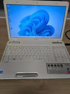 FAST WINDOWS 11 LAPTOP 1TB SSD 16GB RAM 1TB SSD MS OFFICE PHOTOSHOP AMD GRAPHICS - Picture 1 of 21