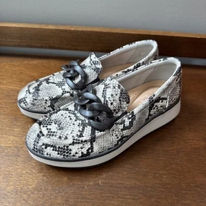 Clarks Zylah May Snake Print Slip On Shoes 26180405 Women’s Size 7.5 - NWOB - Picture 1 of 9