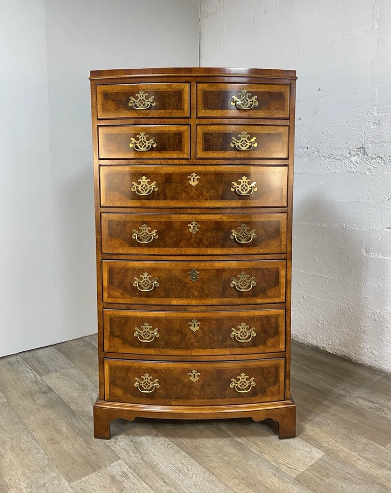 Cofre de madera burl Henredon Aston Court Collection Foto 1 de 4