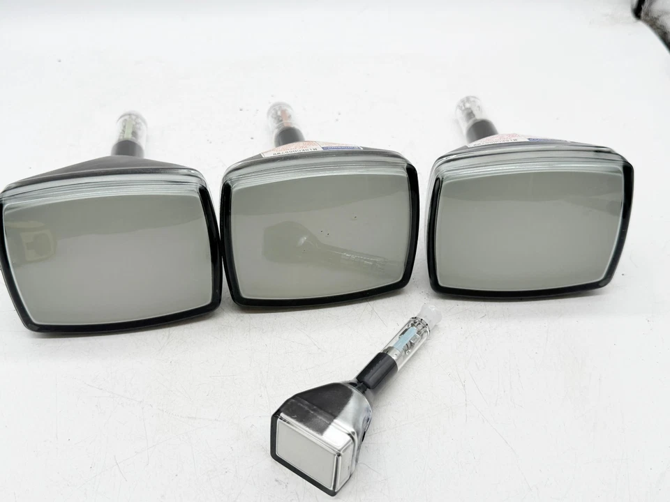 VINTAGE PANASONIC CRT MONITOR TUBES M10KFB00T7WW LOT OF 4 DISPLAY PARTS - Image 1 of 4