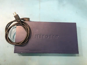 NetGear ProSafe JGS516 v1 16-portowy gigabitowy przełącznik sieciowy używany - Zdjęcie 1 z 5