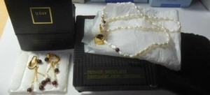 Vintage AVON Genuine Garnet & Freshwater Pearl Necklace & Clip Earring Set - Picture 1 of 5