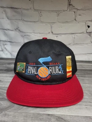De colección NCAA Final Four 1993 Nueva Orleans Sombrero Rojo Negro + Prendedores Coca Cola Snapback Foto 1 de 4