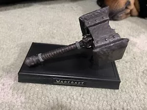 Réplica de estatua de poliestireno Weta 1/6 Warcraft Doomhammer of Orgrim modelo - Imagen 1 de 4