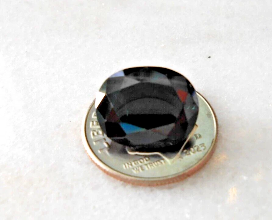 Натуральный сапфир 5,65 карата россыпью 12,5 x 10 овальный сине-зеленый драгоценный камень Мадагаскар - Изображение 1 из 4