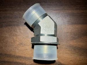 Oshkosh Manguera To Boss Elbow 23KP173 4730-01-524-7830 75Q65 MRAP M-ATV FMTV - Imagen 1 de 6