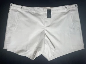 Torrid Women's 24 Dress Trouser Shorts Cotton Stretch Stone Khaki NEW NWT TAN - Picture 1 of 14