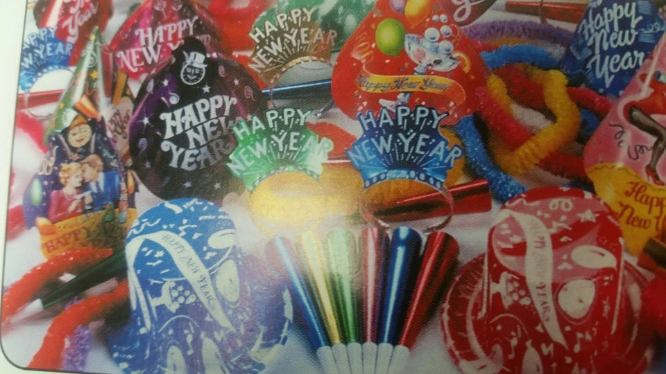 NEW YEAR'S EVE/EVENT PARTY KIT ASSORTED COLORS/HATS/LEIS (KIT FOR 25 PEOPLE) - Image 1 of 1