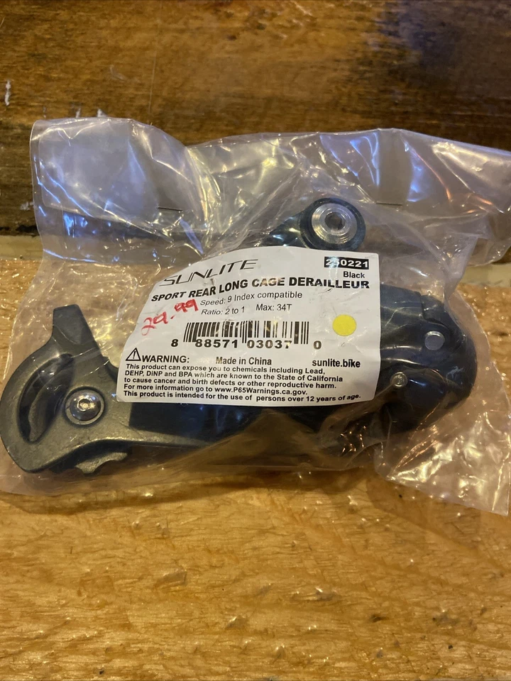 Sunlite 250221 Black 9 Speed Index Compatible Sport Rear Long Cage Derailleur - Image 1 of 1