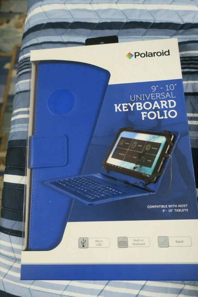 Polaroid Blue 9" - 10" Universal Keyboard Folio Stand w/Micro USB connectivity - Image 1 of 3
