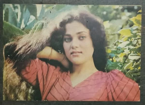 INDIA RARE PICTURE POSTCARD MANDAKINI BOLLYWOOD ACTRESS ORIGINAL VK-118 - Picture 1 of 2