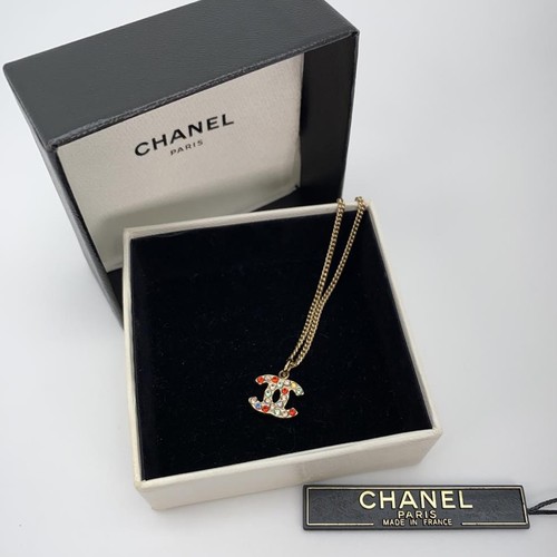 Collana CHANEL CC Logo Placcato Oro Multicolore Strass Ciondolo Gioielli 8855