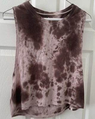 Regata feminina Lululemon sem mangas tingida para gravata - Imagem 1 de 4