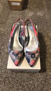 Brand new Anne Klein floral kitten heels, Size 8 1/2 - Picture 1 of 1