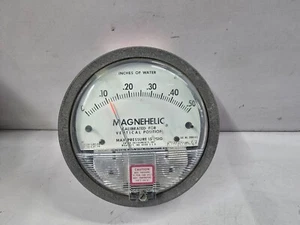 Dwyer 2000-0C Magnehelic Differential Pressure Gauge 0 50 - Picture 1 of 8