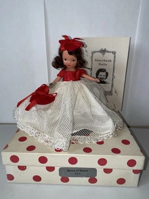 Muñeca Nancy Ann Storybook # 157 Reina de Corazones con Etiqueta, Caja Original y Folleto Foto 1 de 4