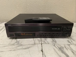 Yamaha CDC-665 5-Disc Natural Sound CD Compact Disc Player With Remote WORKING - Picture 1 of 17