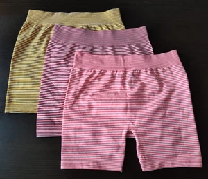 Buzz Damen gestreifte Stretch Yoga Fahrradshorts Set (3) orange, pink, rot - Bild 1 von 11