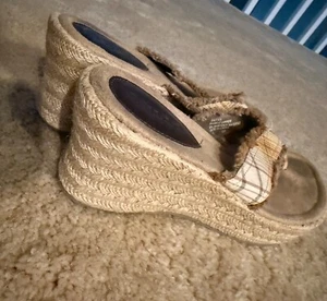 Mudd women's flip flop wedges size 7.5 - Picture 1 of 2