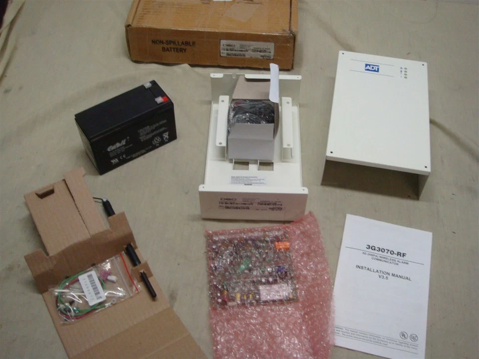 DSC/ADT 3G3070RF 3G WIRELESS UNIVERSAL ALARM COMMUNICATOR - Image 1 of 4