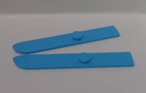 LEGO 18744 6170544 Mini Figure Ski Medium Azur x2 - Picture 1 of 1