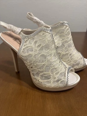 Zapatos de Boda De Blossom Collection Marfil Talla 6.5 Cristal Ribete Encaje Foto 1 de 4