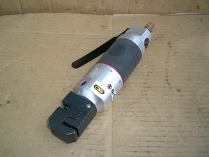 Herramienta neumática de perforación y brida Malco PF1 - Imagen 1 de 9