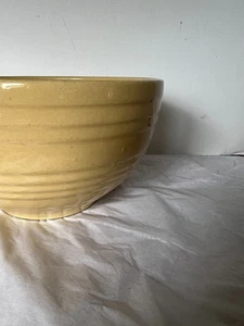 Vintage McCoy Pottery Yellow Ribbed Beehive Mixing Bowl 10” Large Farmhouse Look - Picture 1 of 4