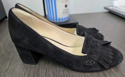 Cole Haan Grand.OS 女式方跟条纹麂皮绒高跟鞋黑色 6B — 第 1/4 张图片