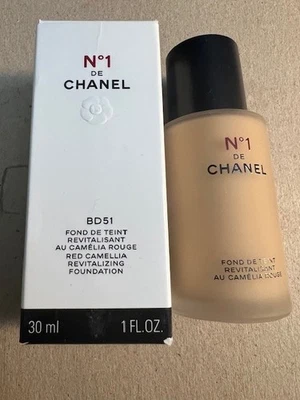 Chanel #1 De Chanel Red Camellia Revitalizing Foundation #BD51 1 Fl Oz NIB Fr Sh - Image 1 of 4