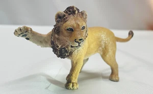 Schleich 14374 Junglöwe - Bild 1 von 3