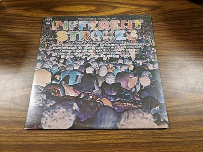 COMPILATION*DIFFERENT STROKES*VINYL LP  COLUMBIA AS 12 EX/VG - Image 1 of 4