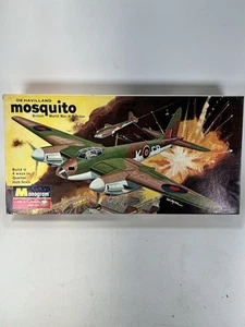 Monogram #PA129-200 De Havilland Mosquito Model Kit 1965 model kit WWII Bomber - Bild 1 von 13