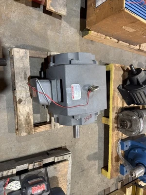 NOVO GE 5K254AC205 15 HP motor de indução trifásico 254T quadro 230/460 1755 RPM - Imagem 1 de 4