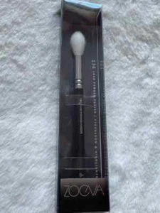 Genuine Zoeva Luxury Brush Single 134 Luxe Powder Fusion New & boxed - Picture 1 of 3