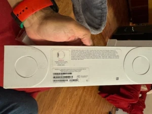 BRAND NEW Apple Watch Series 8 Starlight Aluminum (GPS + Cellular) 41mm - Picture 1 of 2