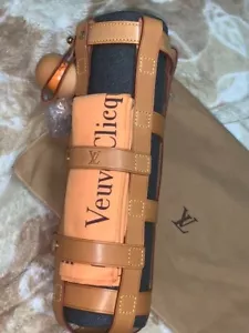 LOUIS VUITTON M99078 Veuve Clicquot Colaboración Petanca Bola Estuche Beige NUEVO - Imagen 1 de 9