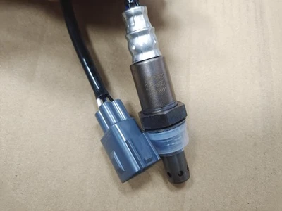 New DENSO Oxygen O2 Sensor For 2006 2007 2008 Lexus IS250 2.5L V6（US） Foto 1 de 4
