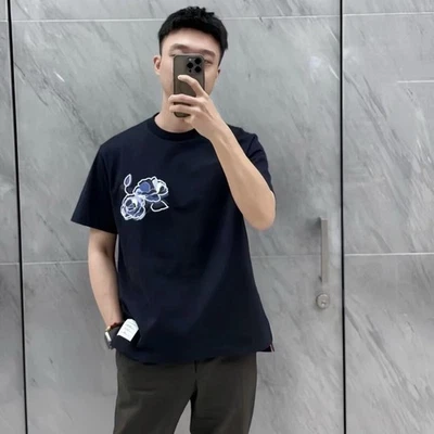 Thom Browne Hombre/Mujer Nueva Camiseta Informal Cuello Redondo Manga Corta Color Sólido Foto 1 de 4