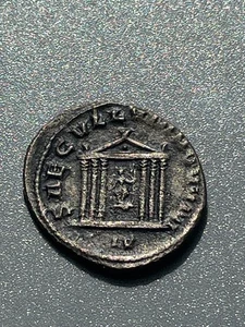 Trebonianus Gallus, AR antoninianus c. 251-3 AD Antioch mint Temple of Roma Rare - Picture 1 of 4