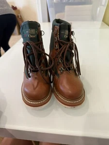 Orvis Felt Sole Wading Boots Womens size 4, brown & Green Battenkill New! Nice! - Picture 1 of 6
