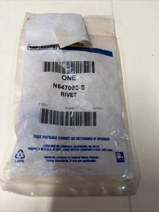 OEM NOS GENUINE FORD PARTS Rivet N647096-S - Picture 1 of 3