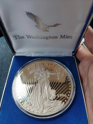 1996 GIANT HALF POUND AMERICAN SILVER EAGLE 8 oz .999 PURE SILVER 8 TROY OUNCES - Image 1 of 4