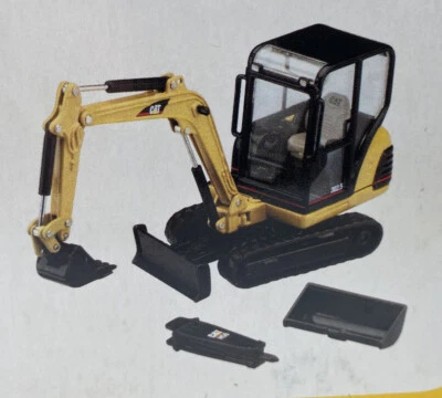 Vintage 2001 Norscott CAT 302.5 Mini-Hydraulic Excavator with Work Tools #55085 - Image 1 of 4