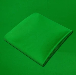 Kelly Green Poly Cotton Twill Fabric - 60" Wide - Sold by the Yard & Bolt - Picture 1 of 8