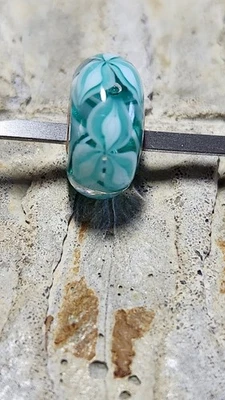 Trollbeads rara única flor de trillium Foto 1 de 4