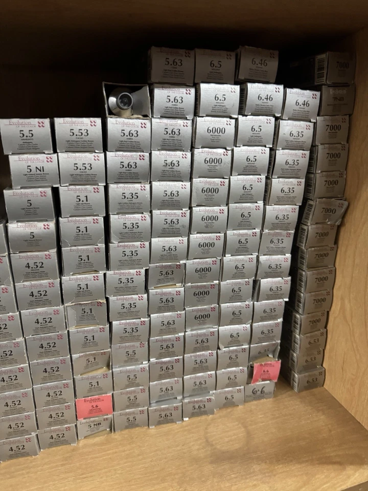 Pacote com 2 -Alfaparf Milano Evolution of hair Color tom permanente 1.11 azul preto - Imagem 1 de 4