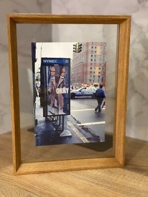 Póster postal fotos enmarcadas Kaws edición limitada Foto 1 de 2