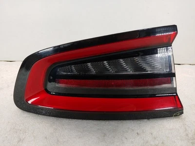 2015-2022 Dodge Charger OEM LH-Outer Taillight 68213145AD Foto 1 de 4